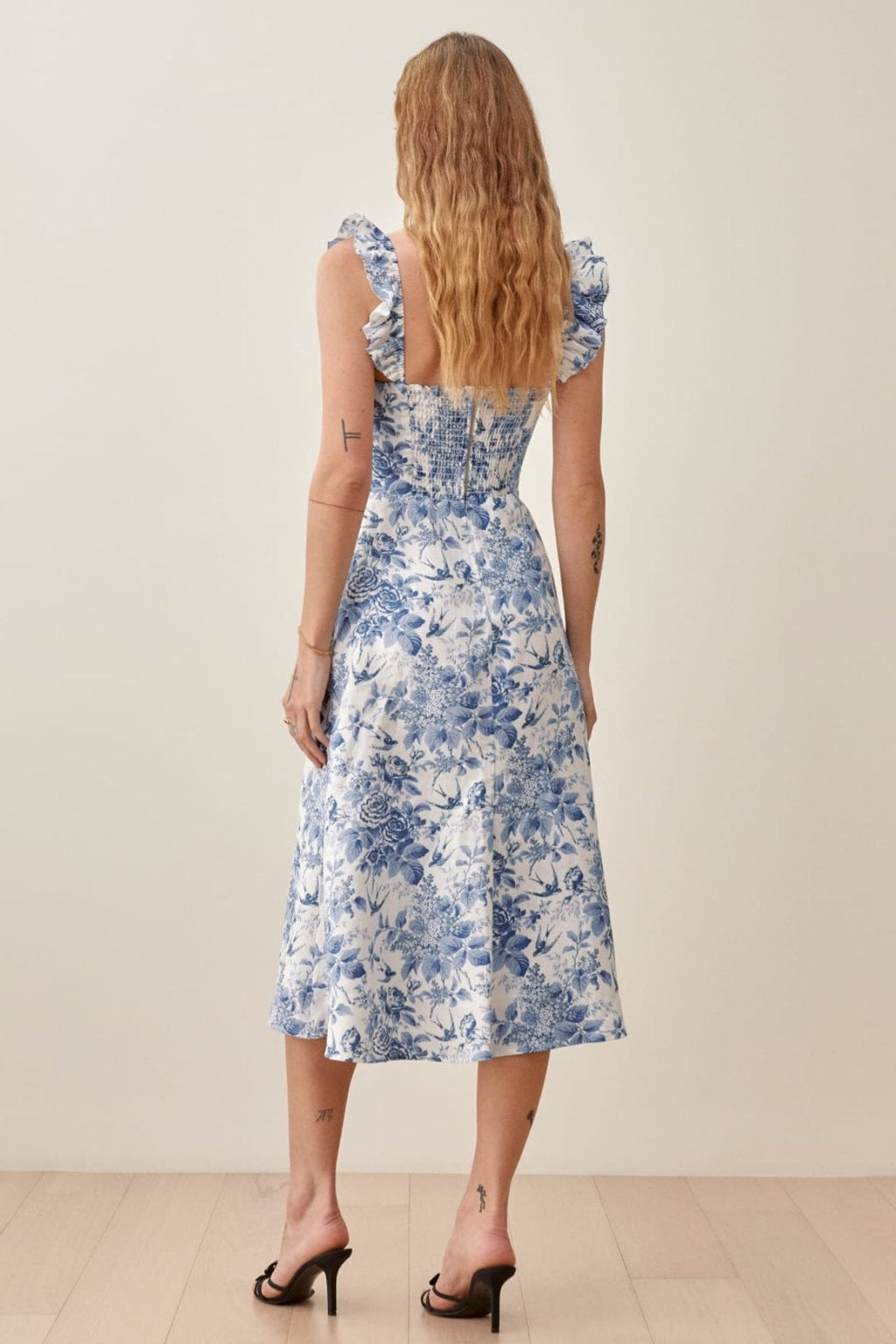 Polished Dress with an Effortless Classic Look