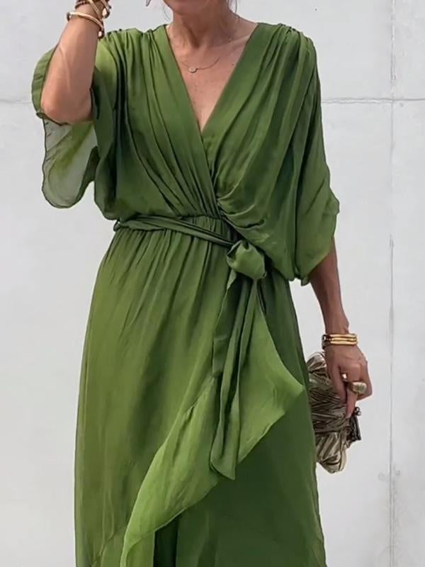 Polished Dress with an Effortless Classic Look