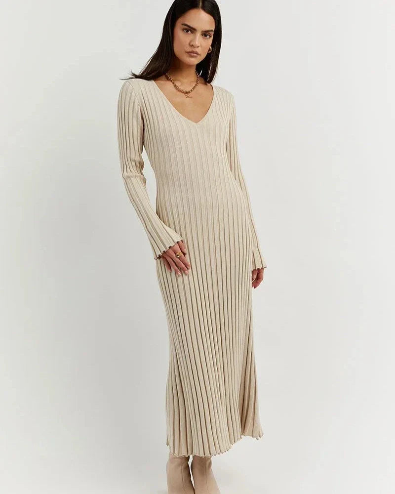 Sophisticated Dress with a Clean Classic Look