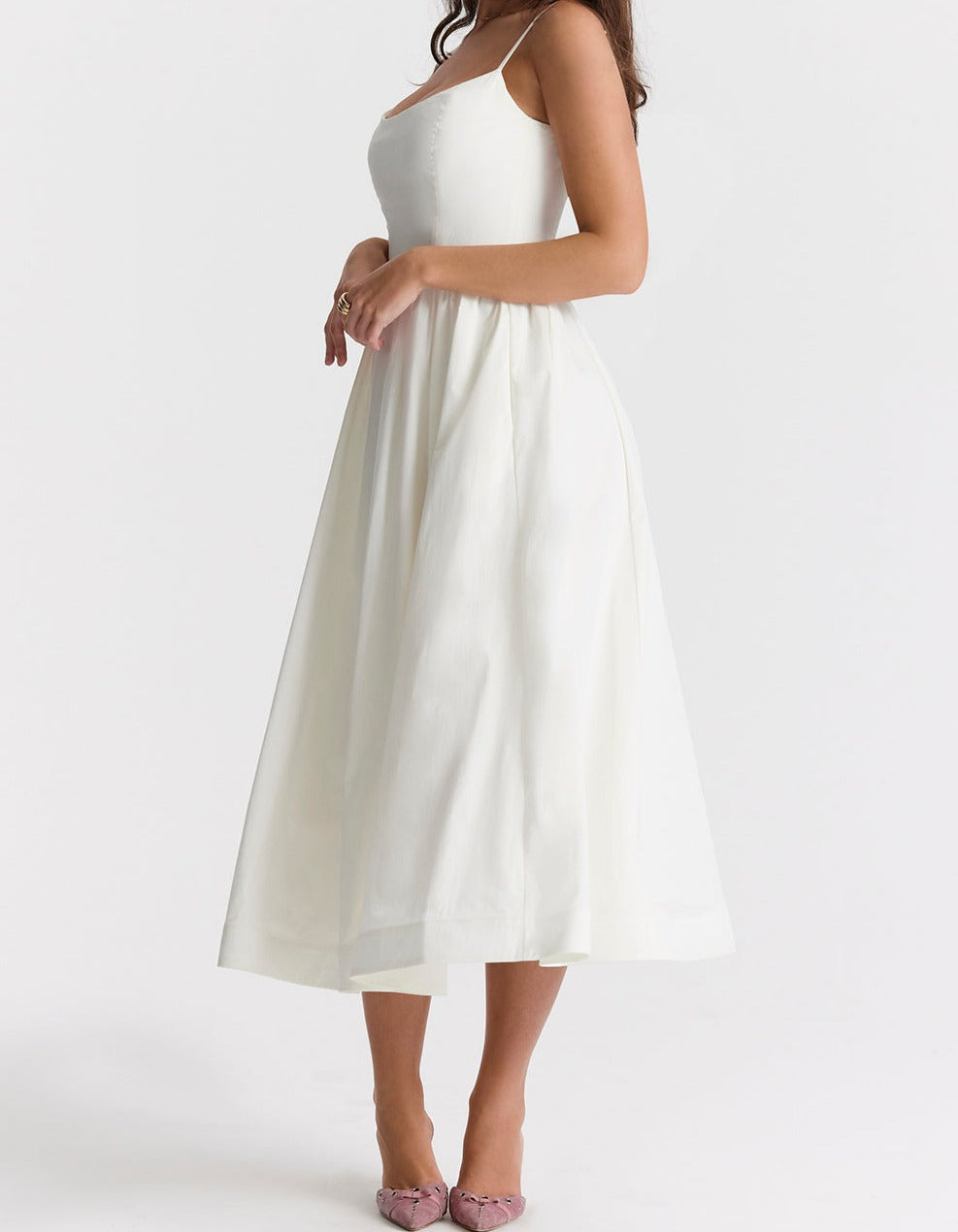 Beautifully Crafted Dress in a Classic Style