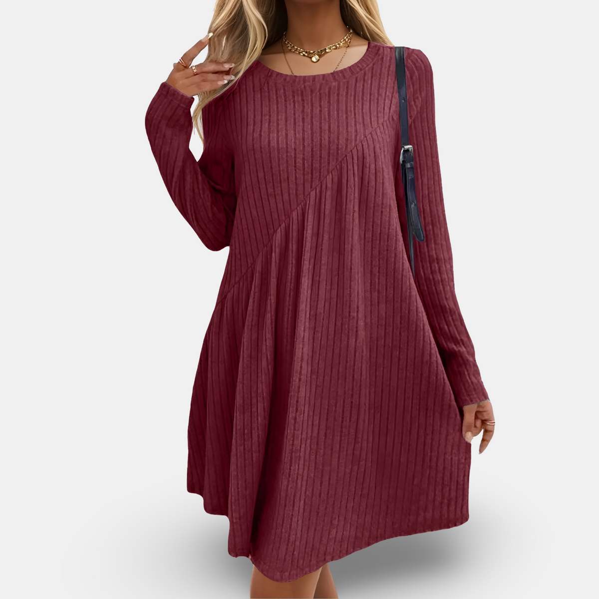 Beautifully Finished Dress in a Timeless Design