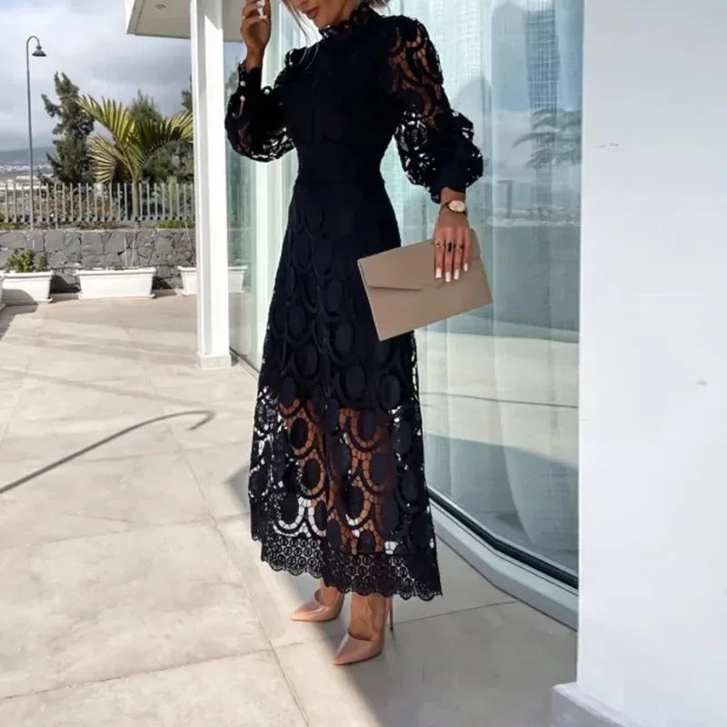 Sophisticated Dress with a Clean Classic Look