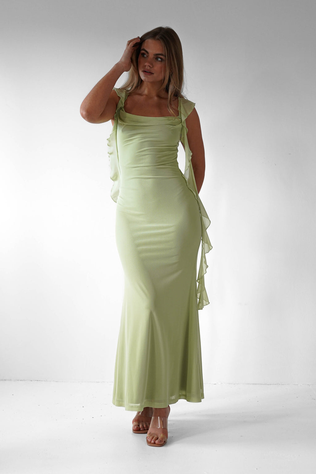 Beautifully Crafted Dress in a Classic Style