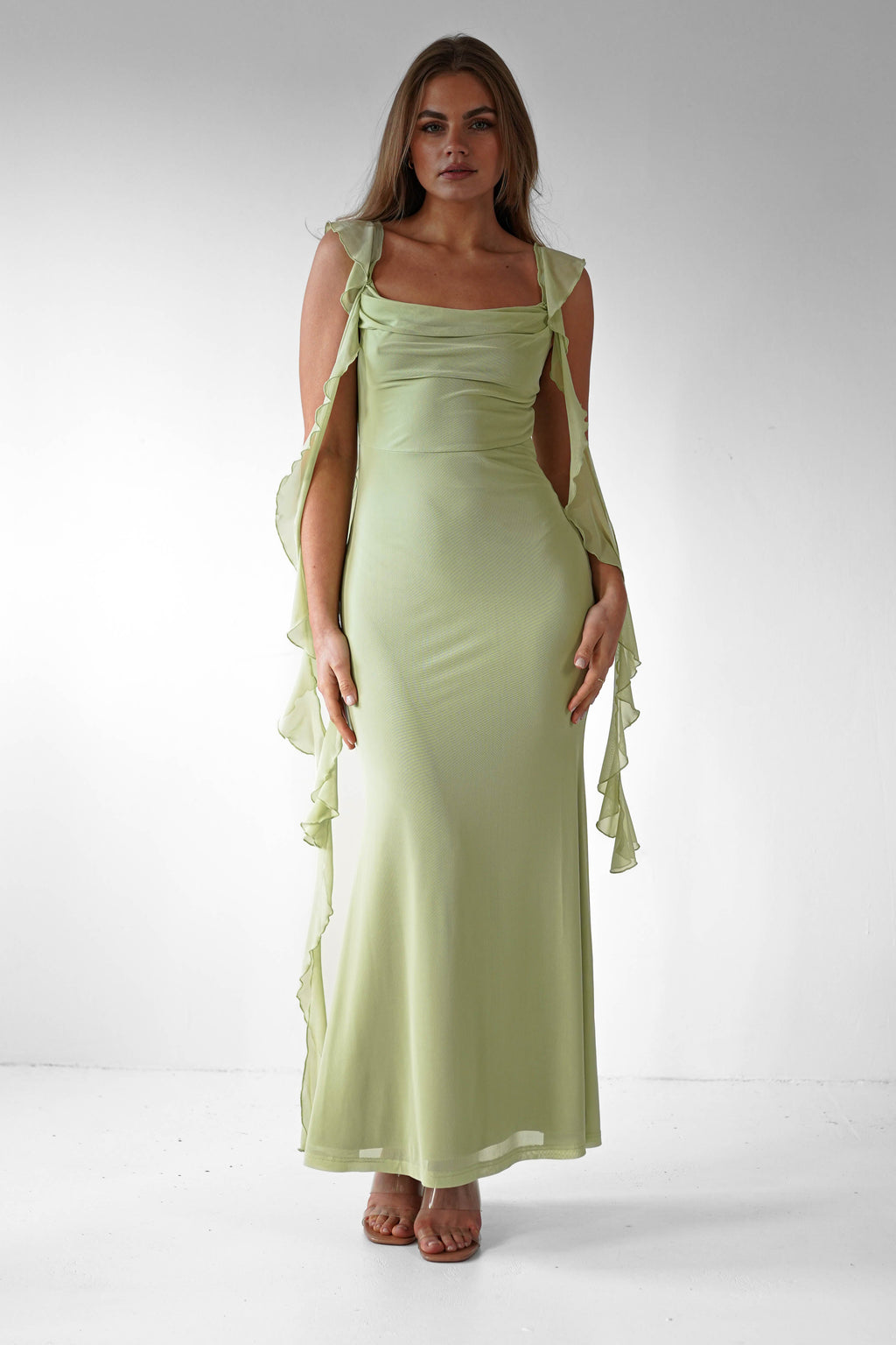 Beautifully Crafted Dress in a Classic Style