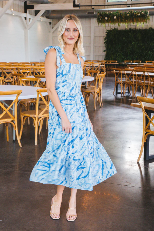 Sophisticated Dress with a Clean Classic Look