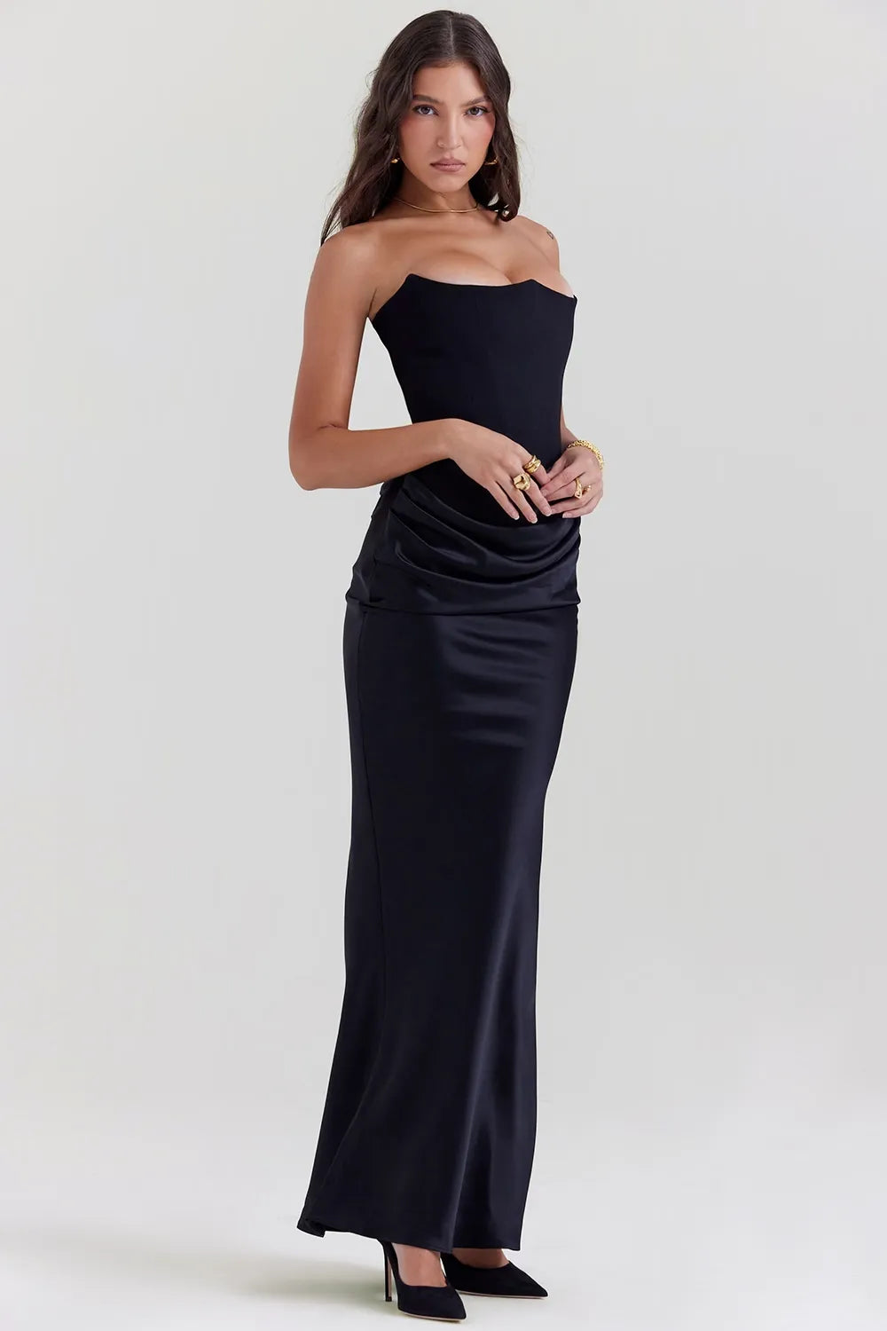 Gracefully Styled Dress for Any Occasion