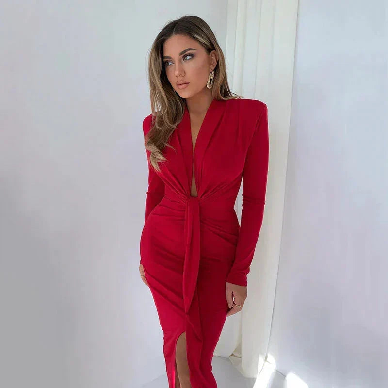 Beautifully Crafted Dress in a Classic Style