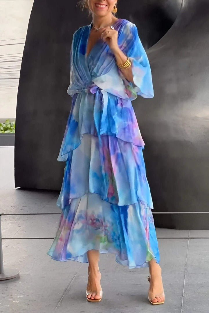 Effortlessly Elegant Dress with a Timeless Design