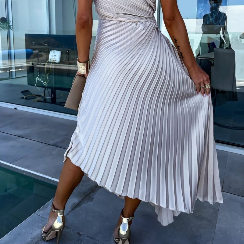 Sophisticated Dress with a Clean Classic Look