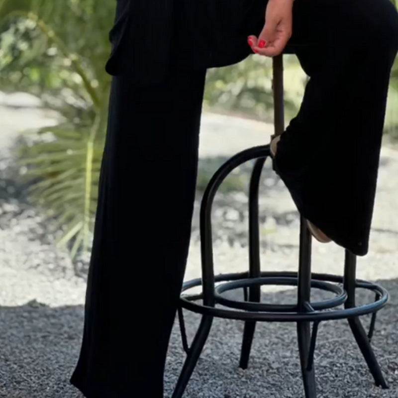 Beautifully Crafted Blouse in a Classic Style
