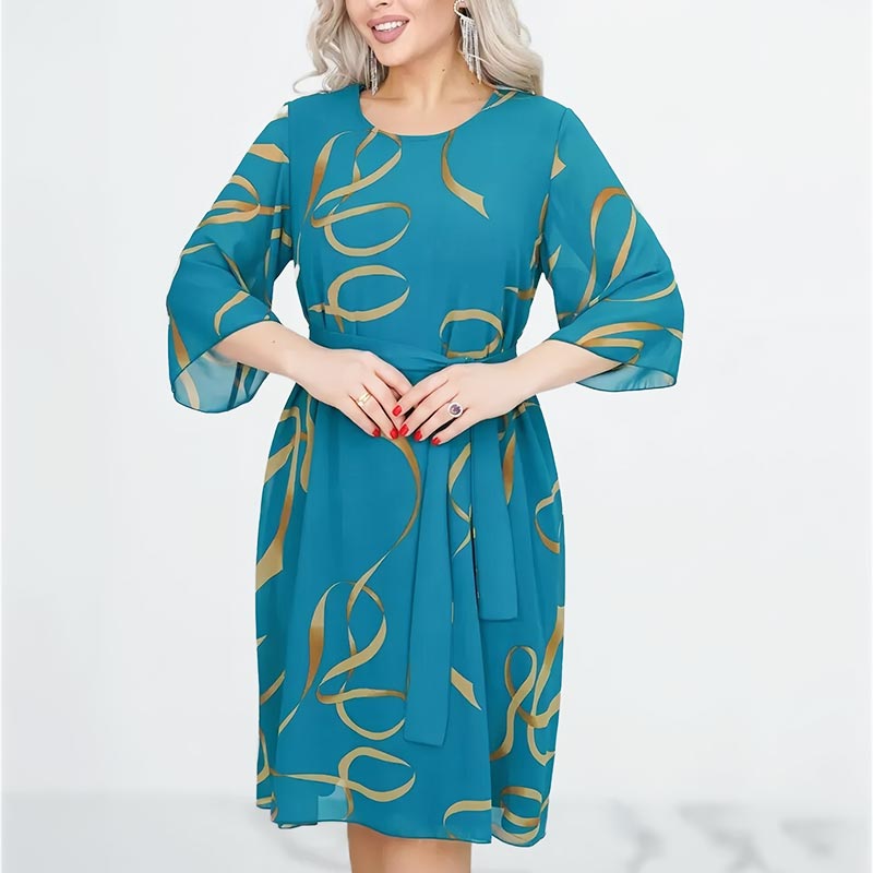 Classic Vintage Dress with a Flattering Fit