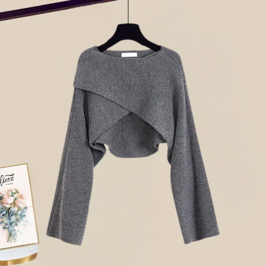 Well Tailored Sweater with a Graceful Silhouette