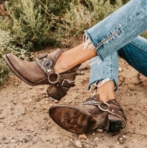Chic Orthopedic Shoes with Unique Design