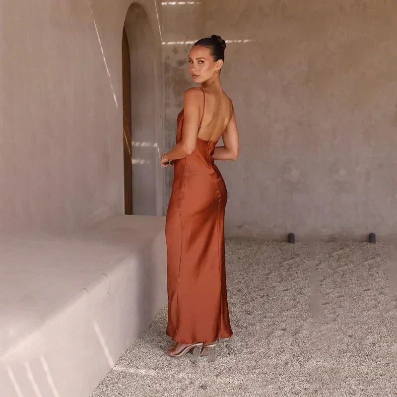 Sophisticated Dress with a Clean Classic Look