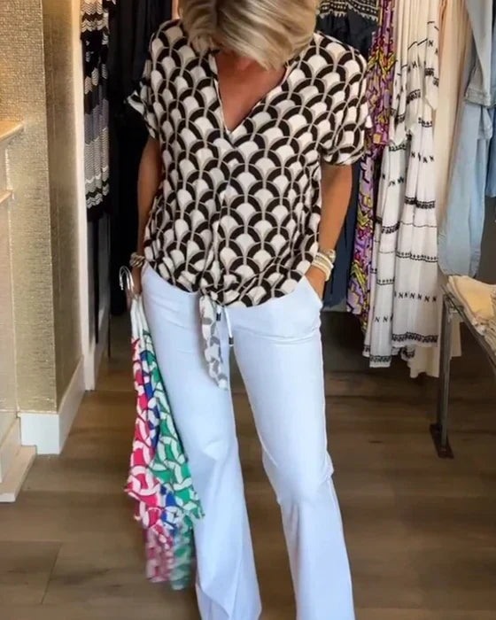Sophisticated Blouse with a Clean Classic Look