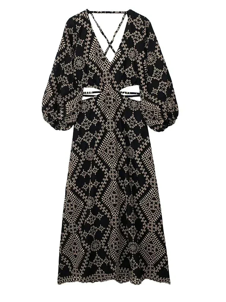 Sophisticated Dress with a Clean Classic Look