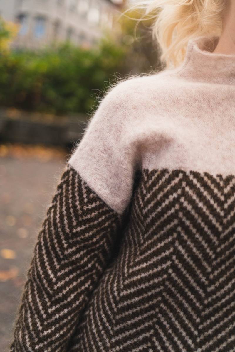 Gracefully Styled Blouse for Any Occasion