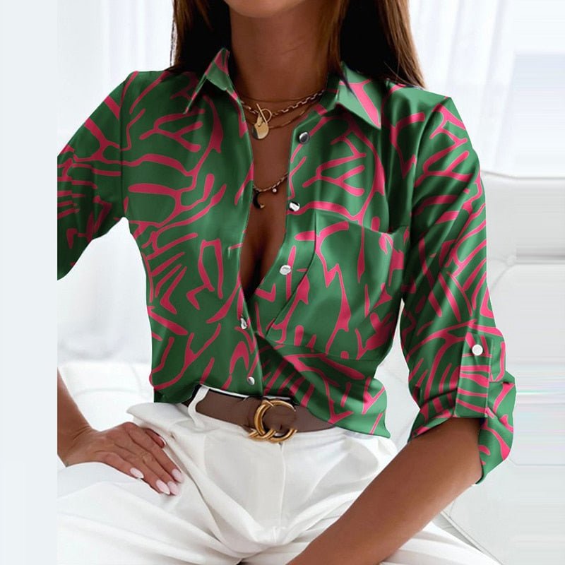Well Tailored Blouse with a Graceful Silhouette